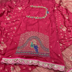 Dola Silk Trending Carrot Pink Cut Border & Aari Work Blouse Saree
