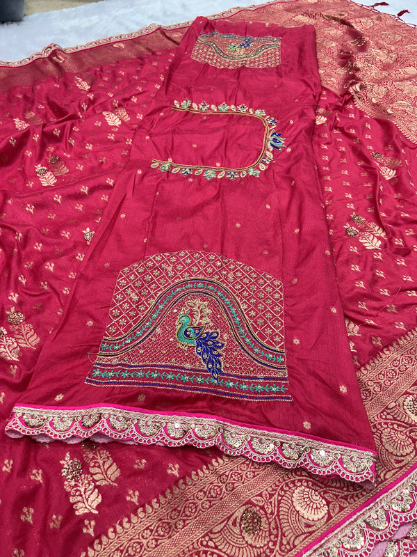 Dola Silk Trending Carrot Pink Cut Border & Aari Work Blouse Saree