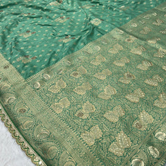 Dola Silk Trending Pestal Green Cut Border & Aari Work Blouse Saree