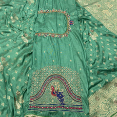 Dola Silk Trending Pestal Green Cut Border & Aari Work Blouse Saree
