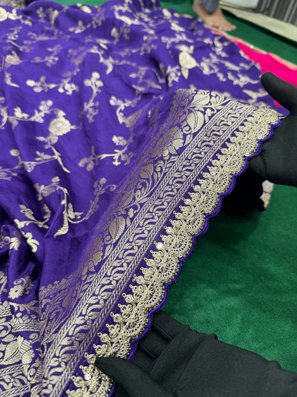 Purple Colour Pure Dola Silk Saree With Scalloped Border & Contrast Pink Blouse