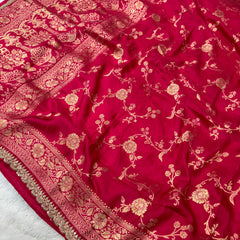 Pink Colour Pure Dola Silk Saree With Scalloped Border & Contrast Blue Blouse
