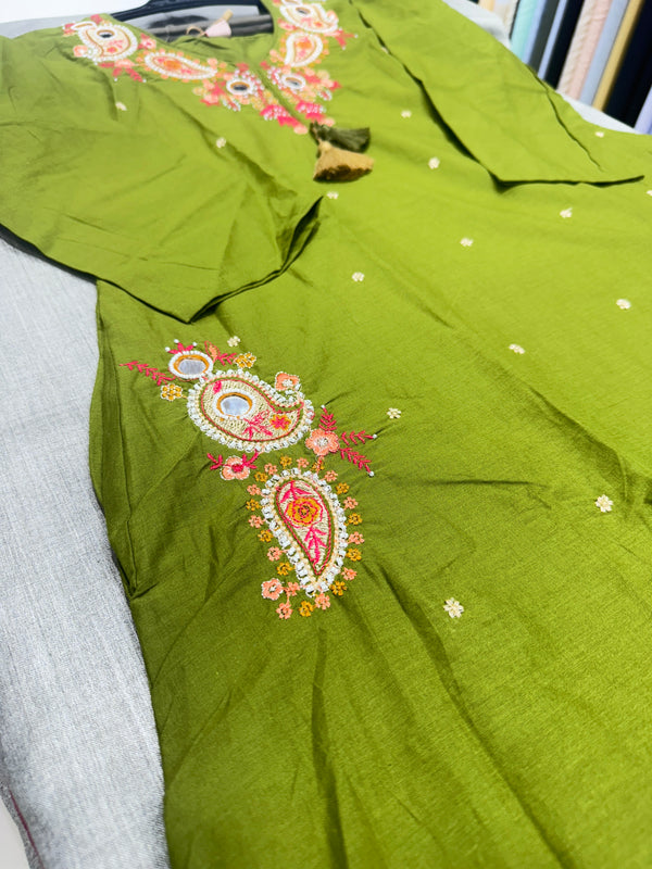Trending A-Line Olive Green Cotton Dress With Pockets